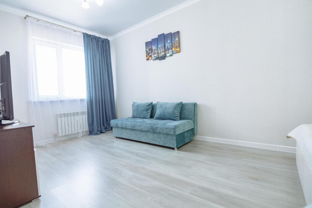 Apartment On Kabanbay Batyra Avenue 29 Astana Bagian luar foto